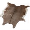 שטיח עור טבעי דגם 39 חום לבן